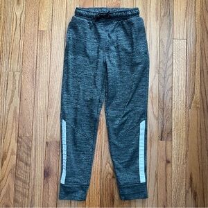 Children’s Place dark heather grey fleece inside active pants Boys size 7/8